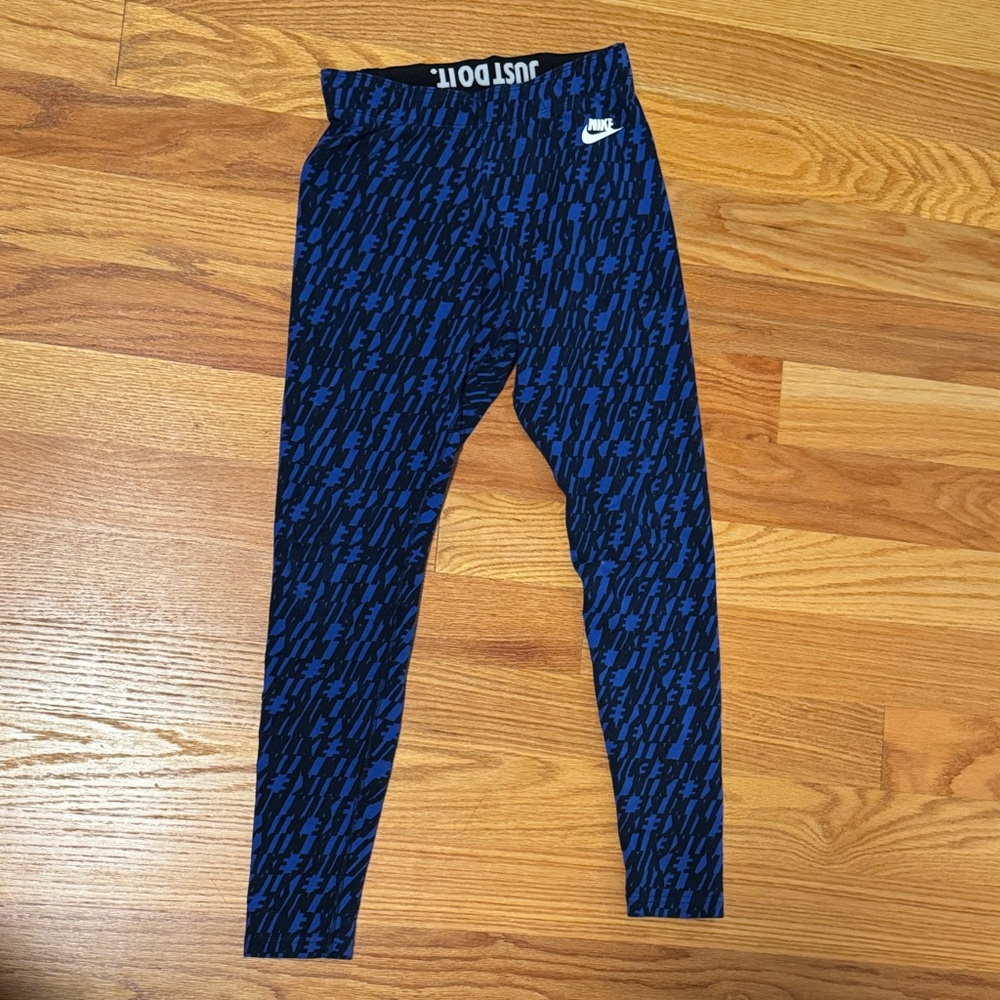 Nike Black and Blue Patterned Leggings